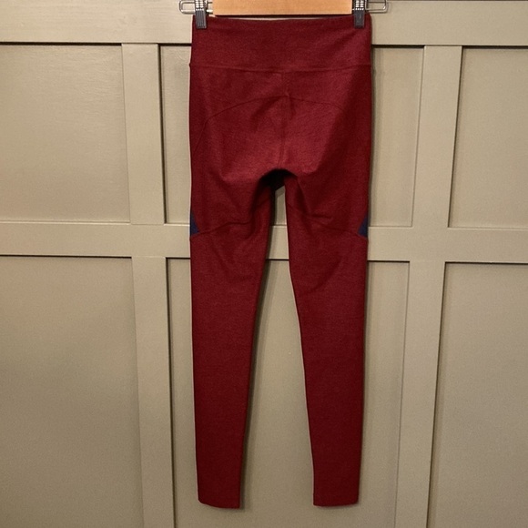 Outdoor Voices Warmup Leggings Red & Navy Two Tone Colorblock Size XS New NWOT - Picture 6 of 10